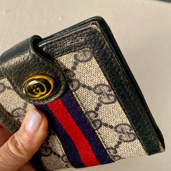 Title: Gucci Blue Wallet with Red Stripe - Picture 3 of 11